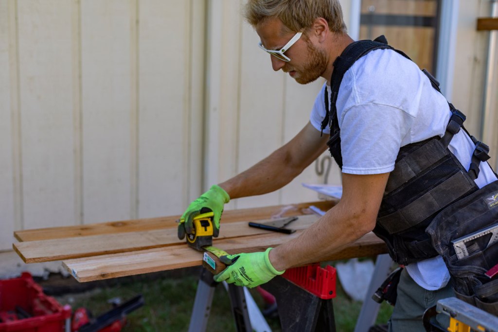 Alaska Deck, Window, Door and Fence Installer